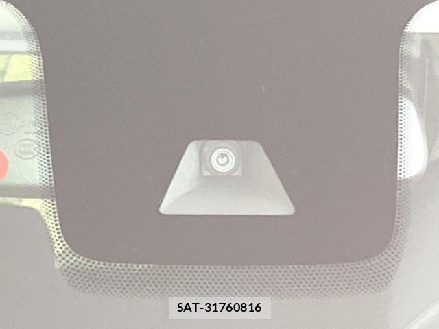 Nissan ROOX 2025-01 8220959-5