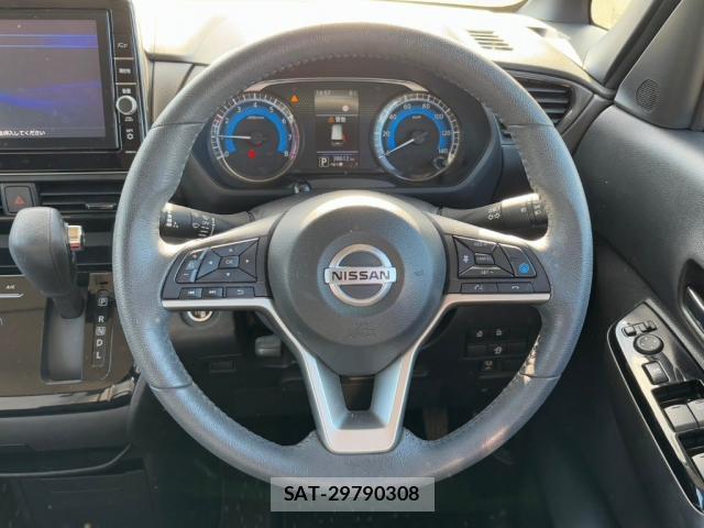 Nissan ROOX 2021-08 8221326-3