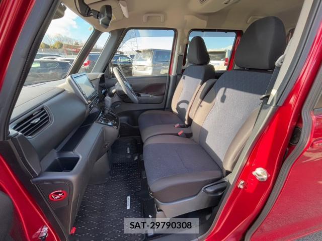 Nissan ROOX 2021-08 8221326-4
