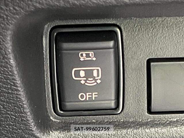 Nissan ROOX 2023-09 8221376-5