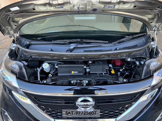Nissan ROOX 2023-06 8221868-17