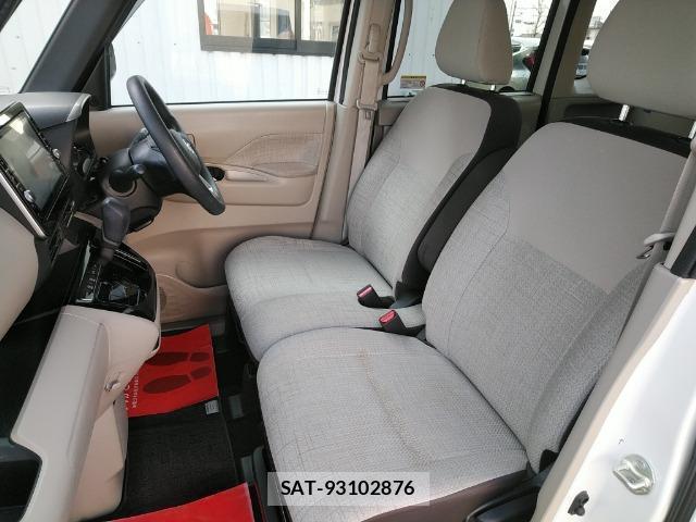 Nissan ROOX 2022-03 8221973-2