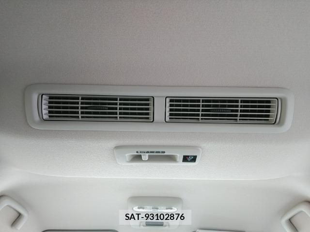 Nissan ROOX 2022-03 8221973-8