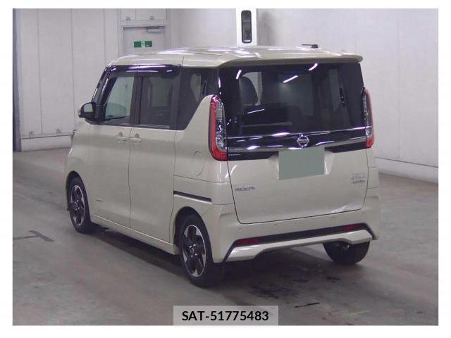Nissan ROOX 2022-05 8223031-2