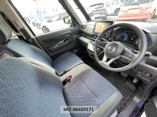 Nissan ROOX 2020-09 8223316-6