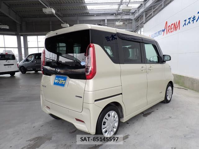 Nissan ROOX 2021-10 8224768-3