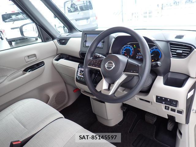 Nissan ROOX 2021-10 8224768-9