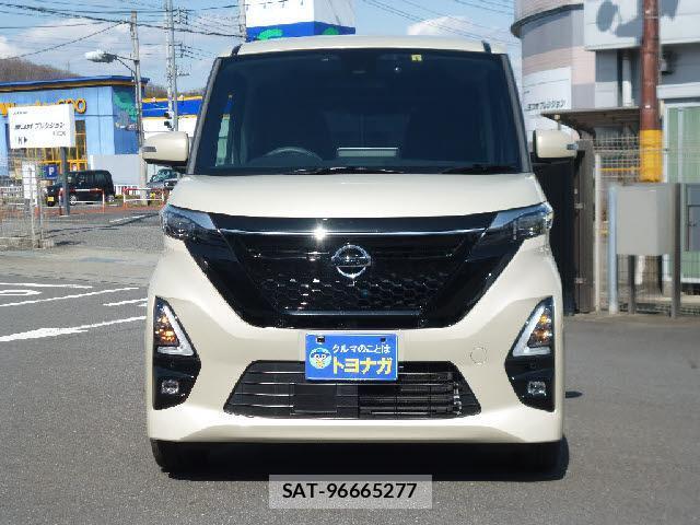Nissan ROOX 2023-02 8224817-2