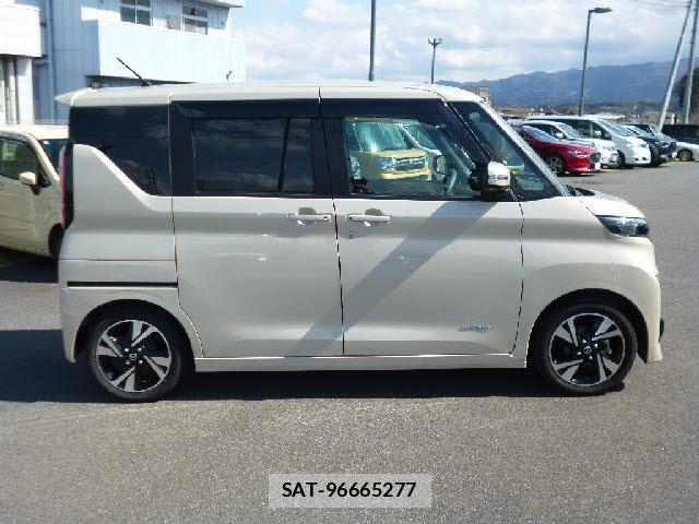 Nissan ROOX 2023-02 8224817-5