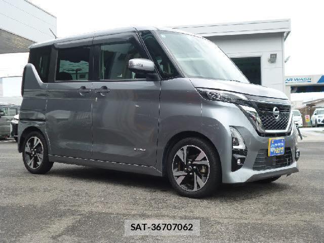 Nissan ROOX 2021-01 8224832-4