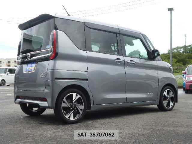 Nissan ROOX 2021-01 8224832-6