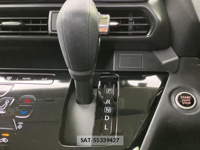 Nissan ROOX 2023-07 8225047-17