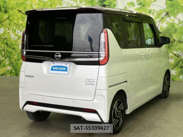 Nissan ROOX 2023-07 8225047-2