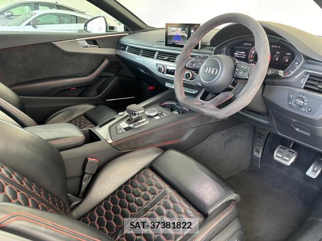 Audi RS5 2018-05 8220621-1