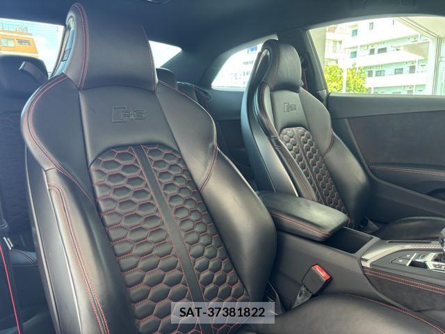 Audi RS5 2018-05 8220621-3