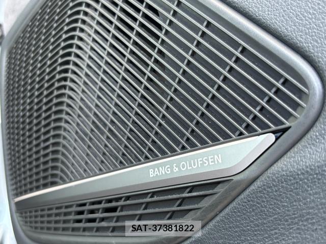 Audi RS5 2018-05 8220621-7