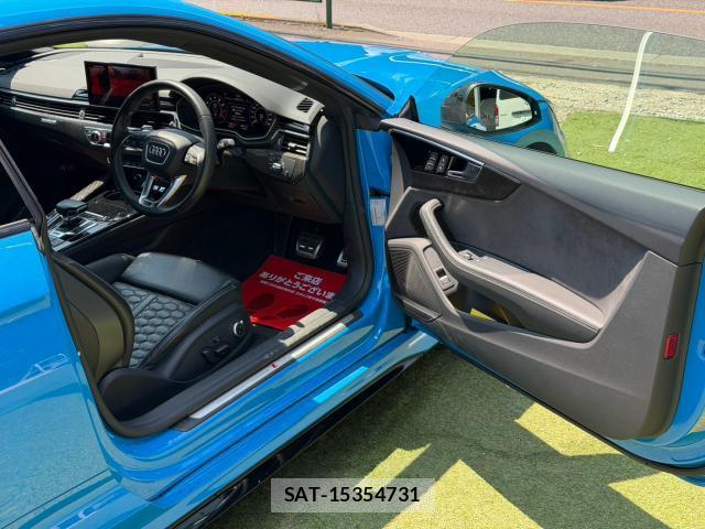 Audi RS5 2021-10 8224351-4