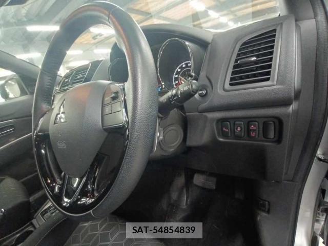 Mitsubishi RVR 2024-05 8216381-4