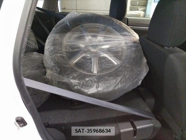 Mitsubishi RVR 2014-03 8216405-3