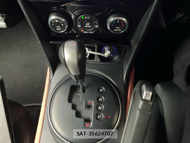 Mazda RX-8 2008-05 8217189-19