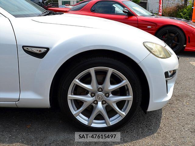 Mazda RX-8 2011-06 8220906-10