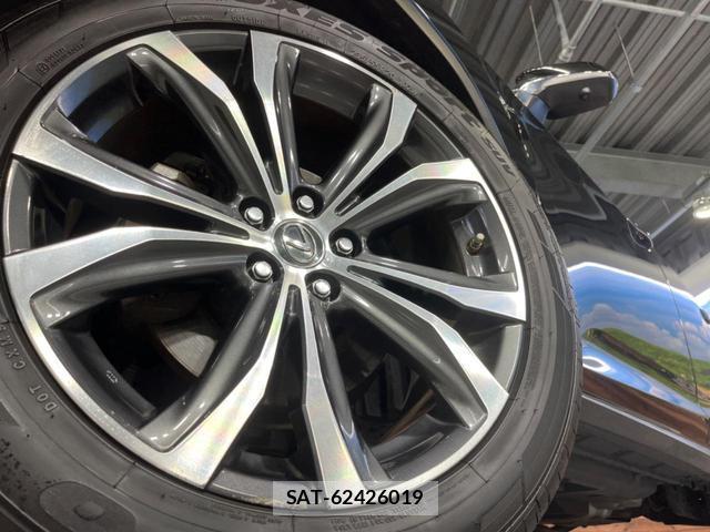 Lexus RX 2018-04 8219185-12