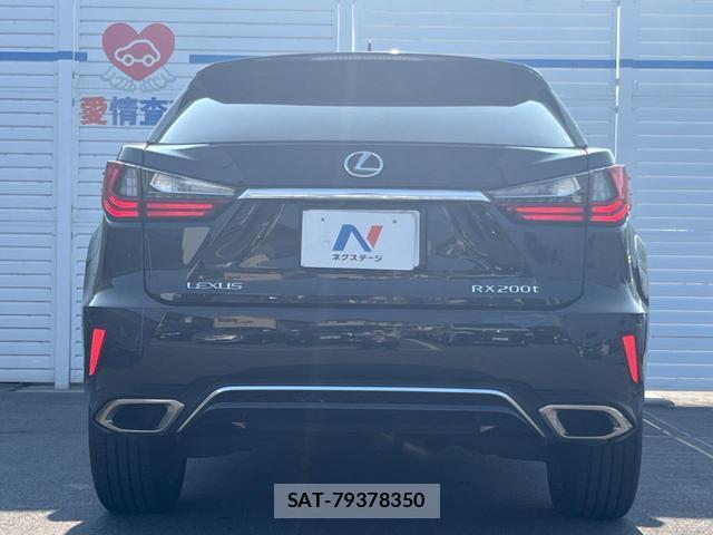 Lexus RX 2016-01 8221097-13
