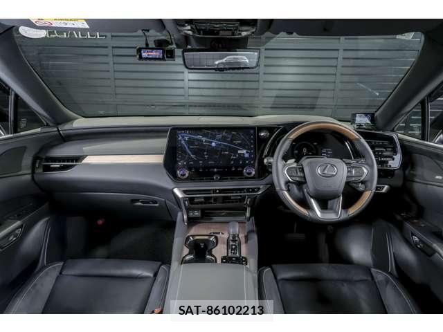Lexus RX 2025-04 8221502-2