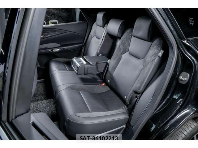 Lexus RX 2025-04 8221502-6
