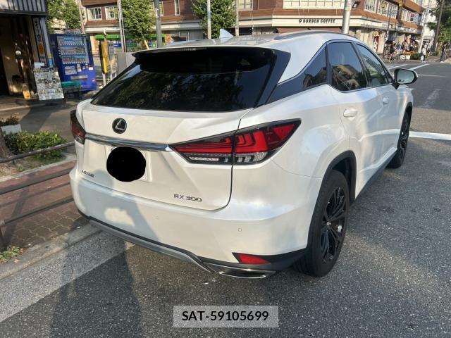 Lexus RX 2021-09 8222053-1