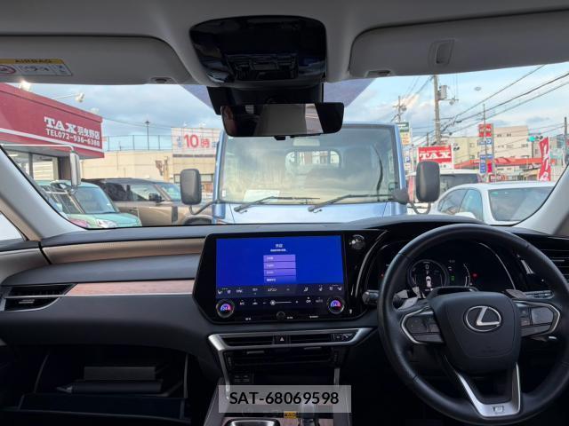 Lexus RX 2024-03 8223753-8