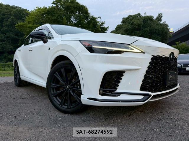 Lexus RX 2023-11 8223802-14