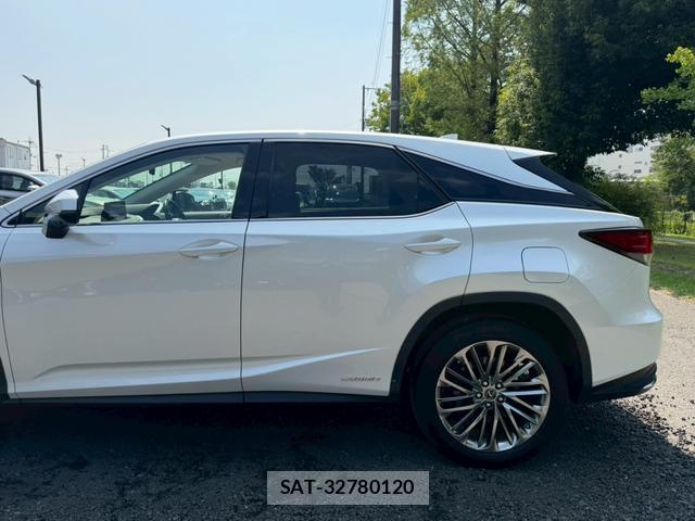 Lexus RX 2021-03 8223808-10