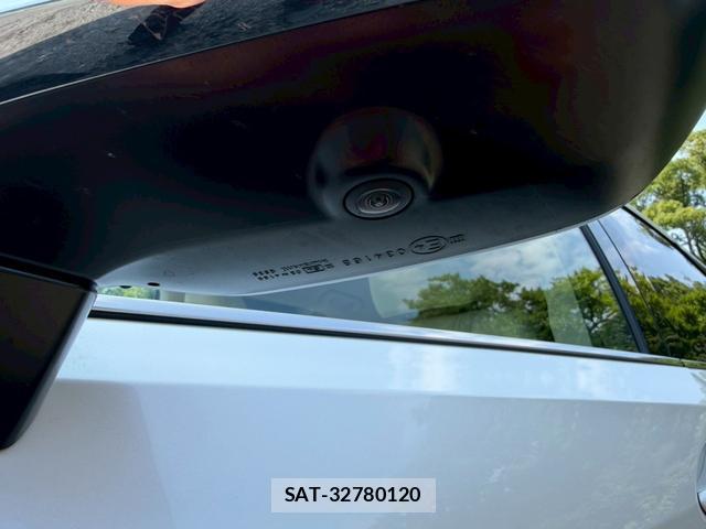 Lexus RX 2021-03 8223808-9