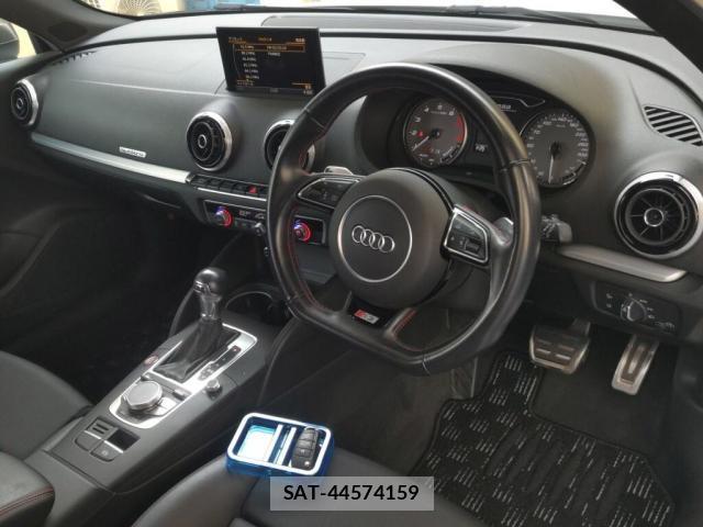 Audi S3 2016-08 8223170-2