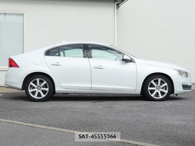Volvo S60 2016-05 8216601-6