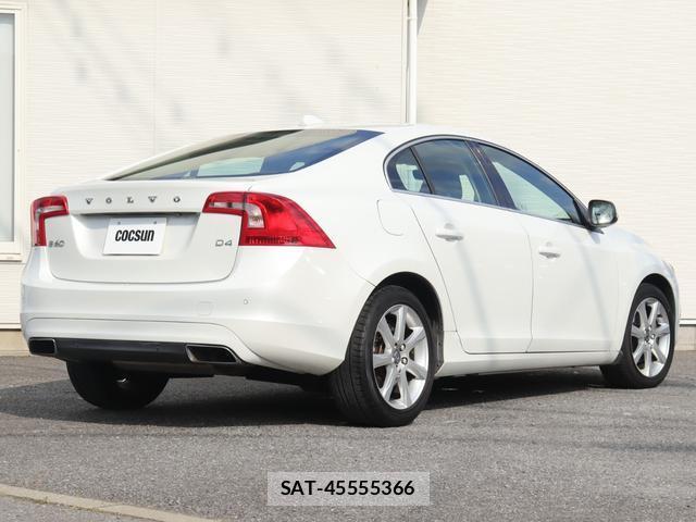 Volvo S60 2016-05 8216601-7