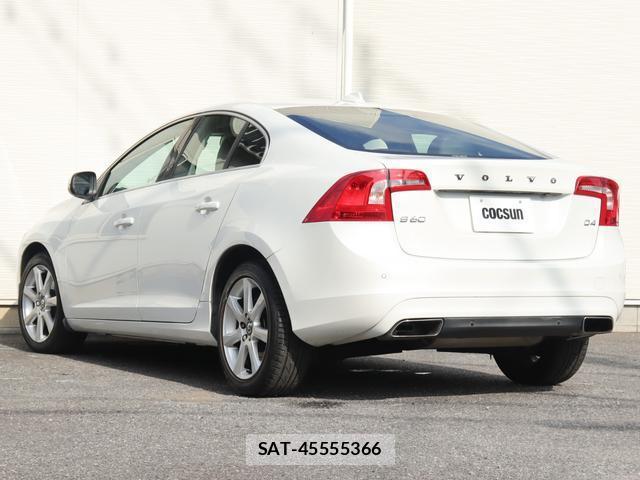 Volvo S60 2016-05 8216601-9