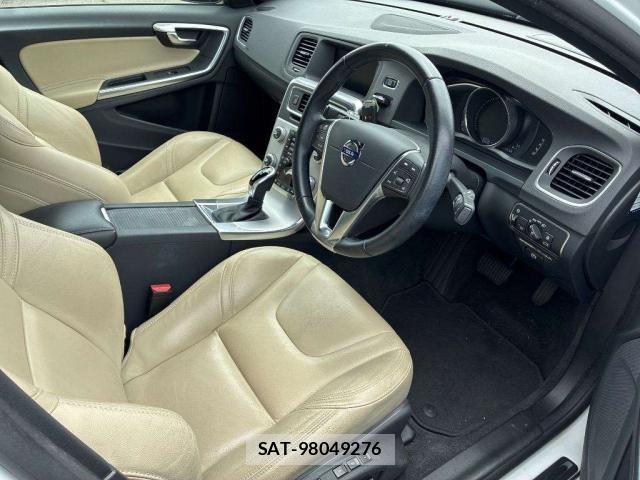 Volvo S60 2017-04 8218994-3
