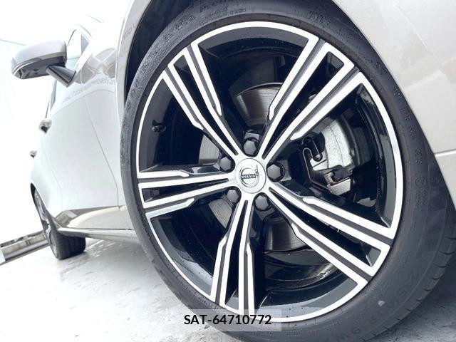 Volvo S60 2020-06 8220574-15