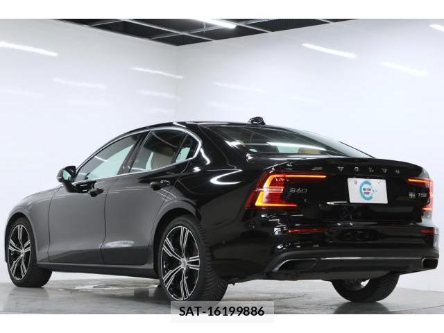 Volvo S60 2019-11 8222930-1