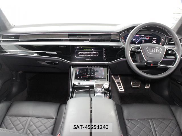 Audi S8 2020-09 8220635-1