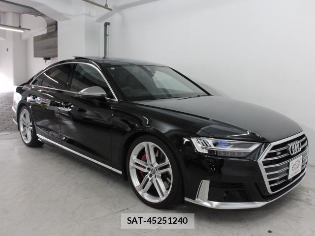Audi S8 2020-09 8220635-10