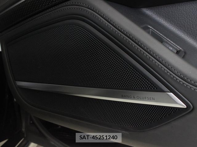 Audi S8 2020-09 8220635-11