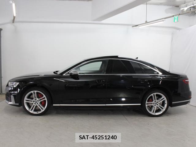 Audi S8 2020-09 8220635-4