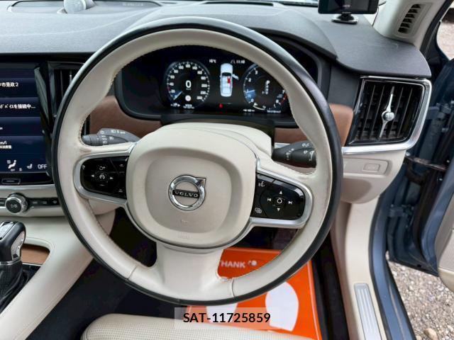 Volvo S90 2017-02 8224347-16