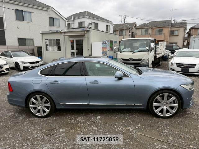 Volvo S90 2017-02 8224347-7