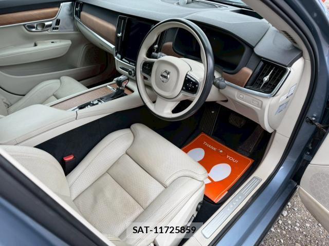 Volvo S90 2017-02 8224347-8