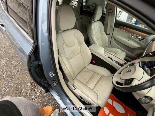 Volvo S90 2017-02 8224347-9