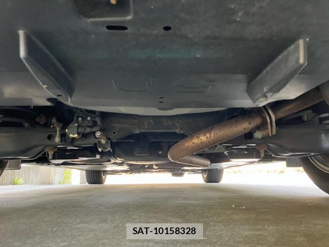 Toyota SAI 2011-04 8218397-12